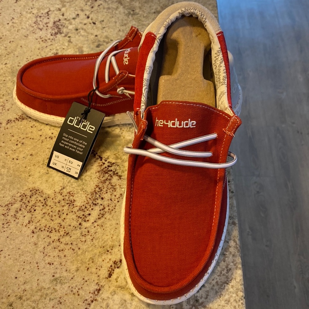 NWT HeyDude Wally sandals